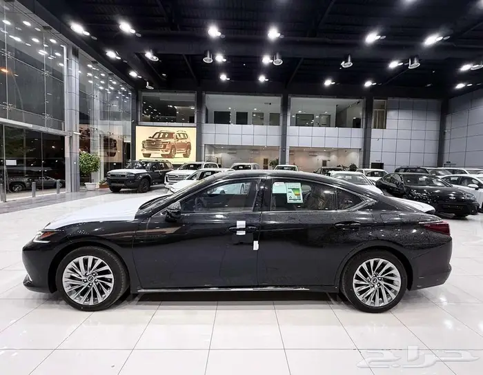 لكزس ES 350 CC نص فل سعودي 2025 جميع الالوان 6