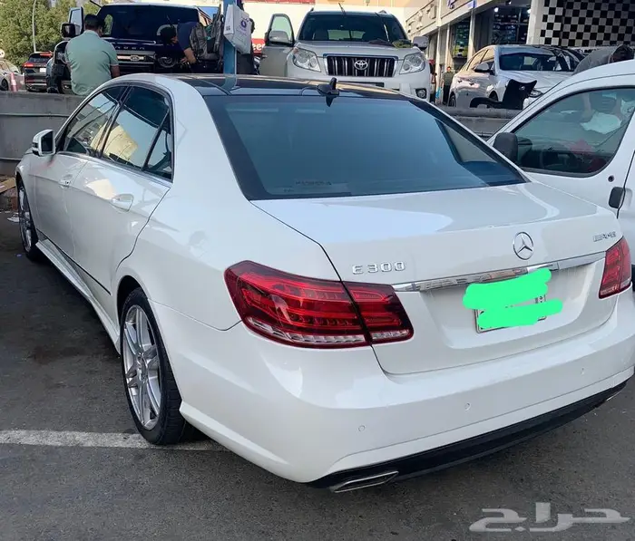 مرسيدس E300 AMG 3