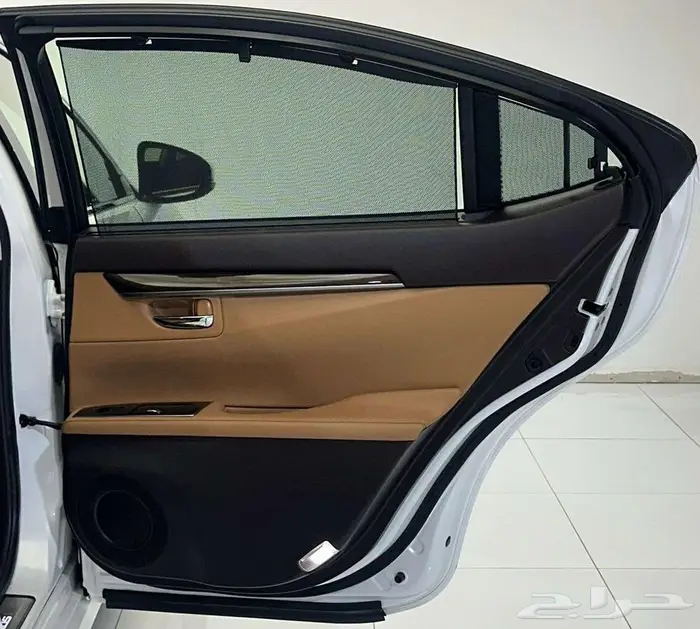لكزس ES350 2017 31