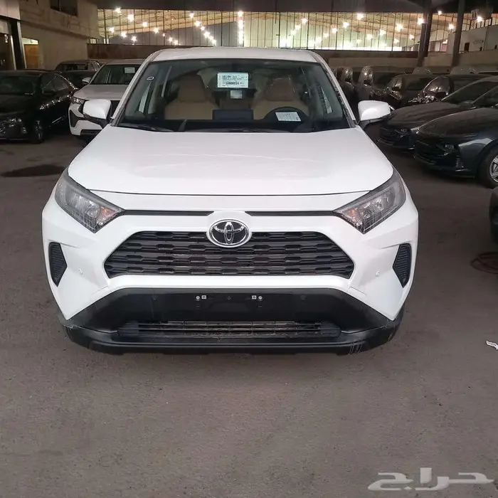 تويوتا راف فور LE ستاندر دبل بنزبن موديل 2025 4