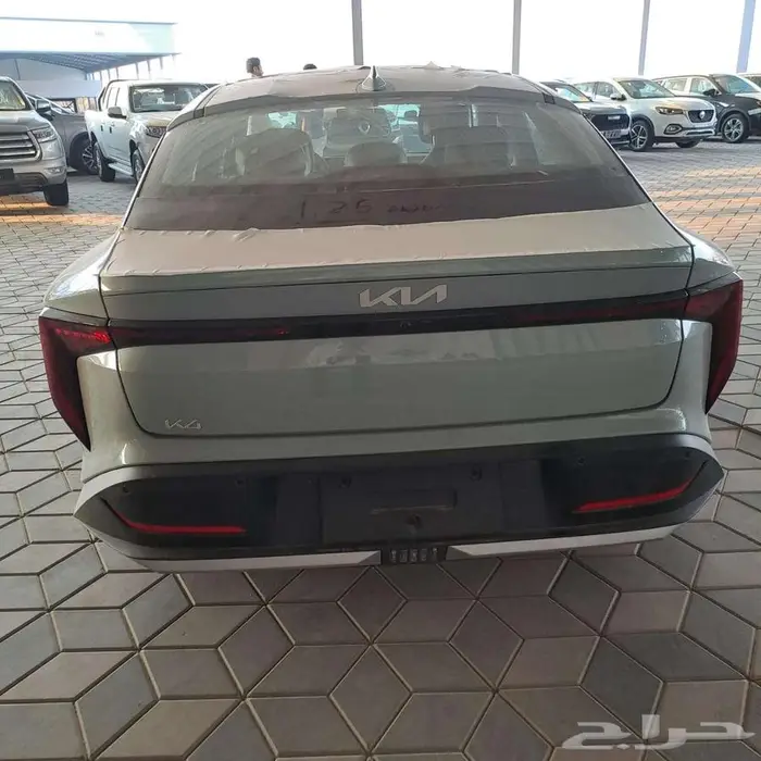 كيا كي فور 2026 نص فل kia k4 جميع الالوان 8