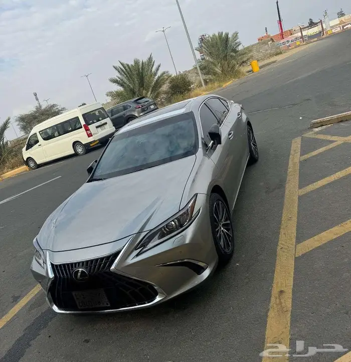 لكزس LS300 موديل 2023 2