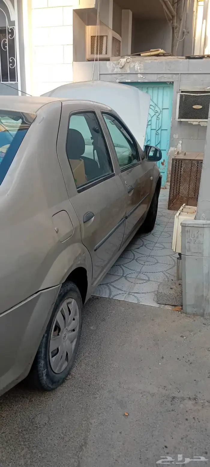 رينو لوجان2012 4