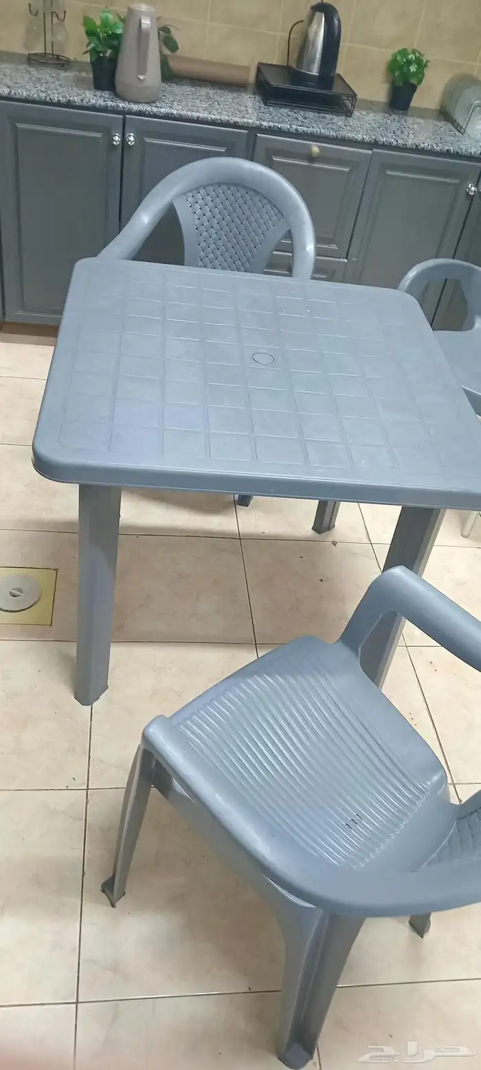 طاوله طعام جديده كرسي ثنين وطاوله سهل تركيب وفك ومكنسه كهربا 1