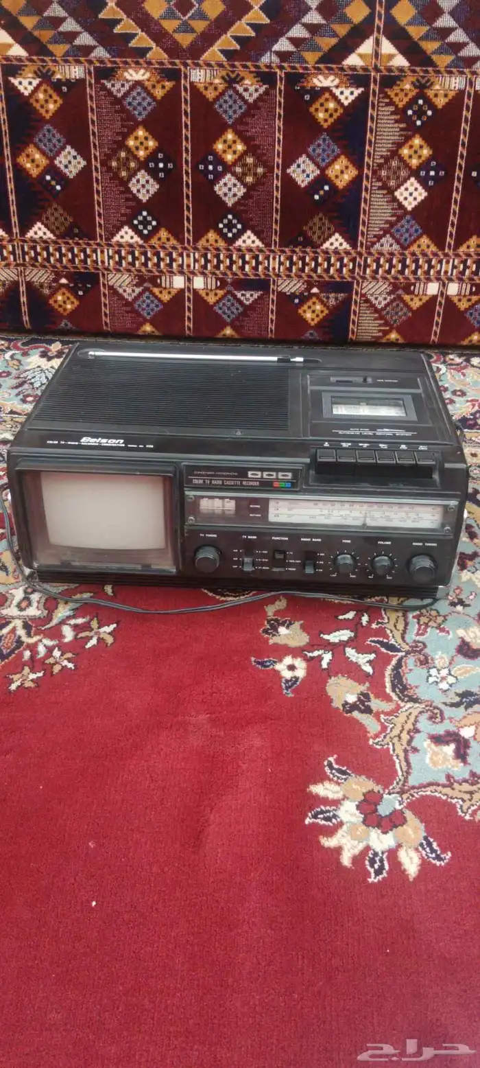 تلفزيون ملون ومسجل وراديو 3 غي 1 1