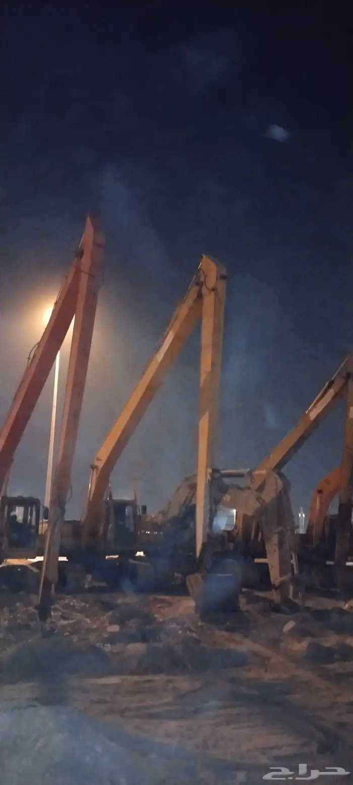 بوكلينات للايجار اليومي والشهري موديل حديثة 2