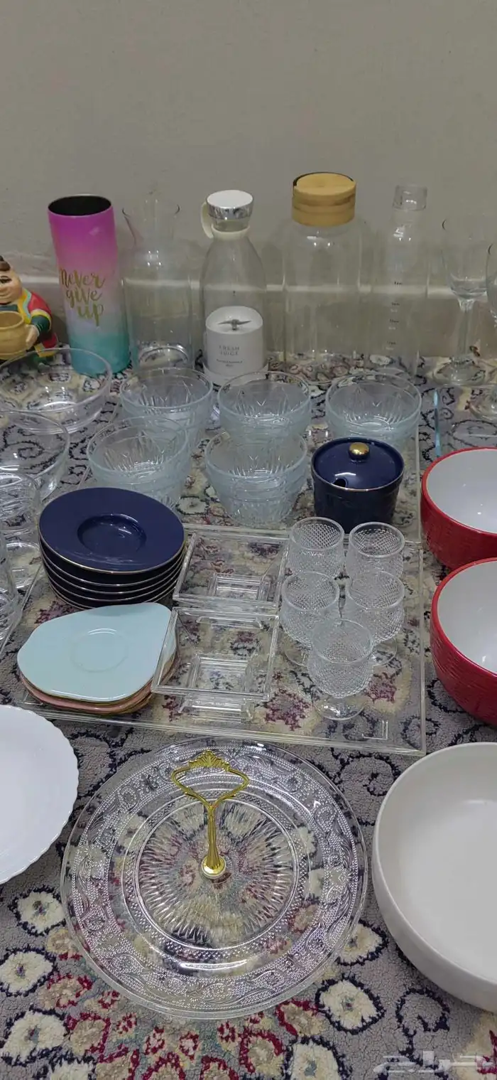 تم البيع أواني منزلية وأكواب 3