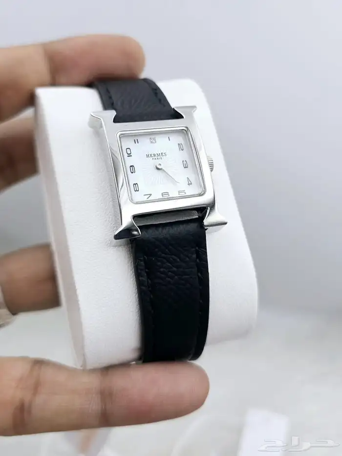 ساعة هرمز نسائي 23