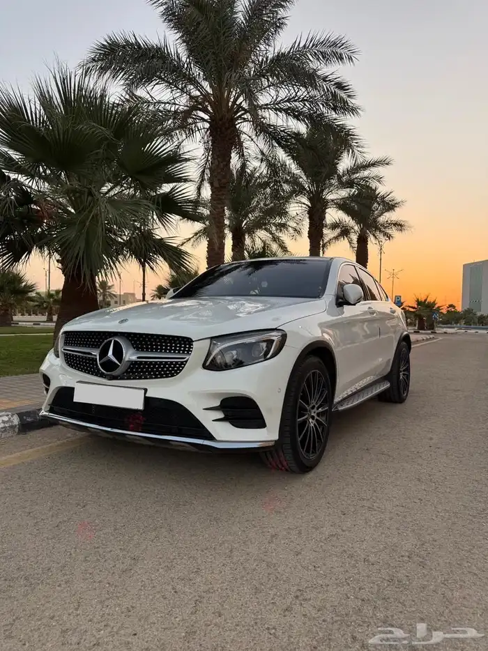 مرسيدس GLC300 موديل 2019 للبيع 3