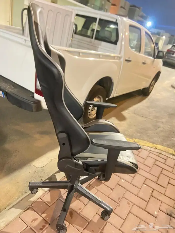 كرسي العاب ويصلح كرسي مكتب للبيع بسبب السفر 3