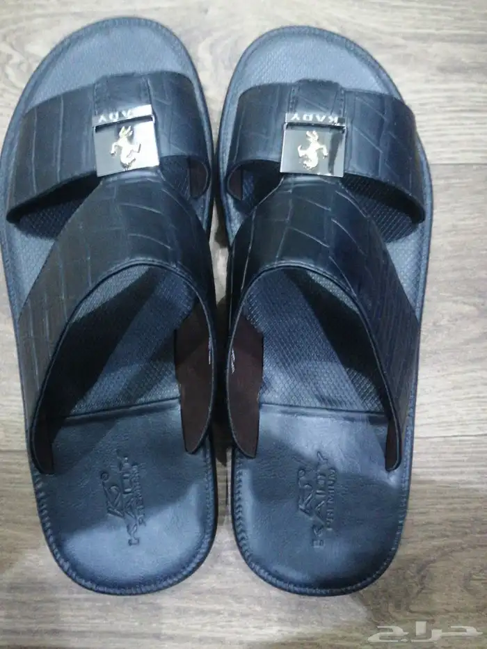 حذاء اعزكم الله للبيع مقاس 46 اللي له نيه فيها يكلمني 0