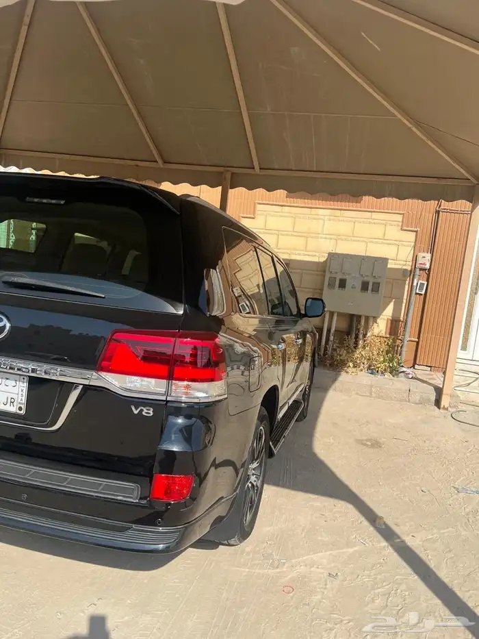 لاندكروزر قراند تورنق 21 بريمي 13