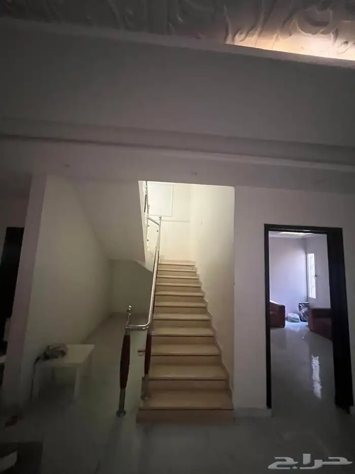 فله للبيع حي ديراب 15