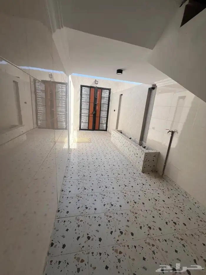 فلل روف حي الصفا بتصميم جميل وسعر مناسب 1