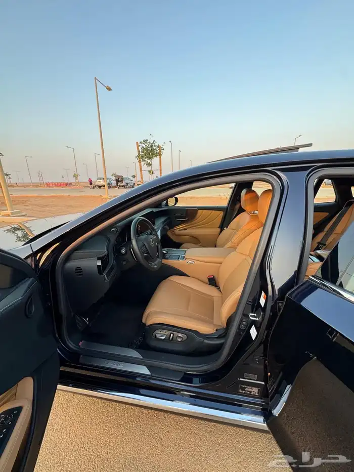 لكزس LS350 30