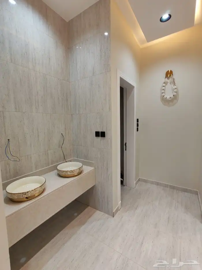 للبيع شقق تمليك ارضي بحوش خلف السعودي الألماني وسط الخدمات 13