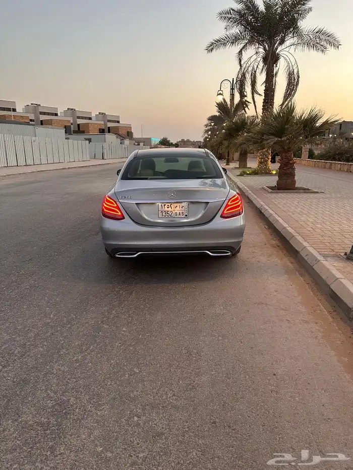 مرسيدس C200 3