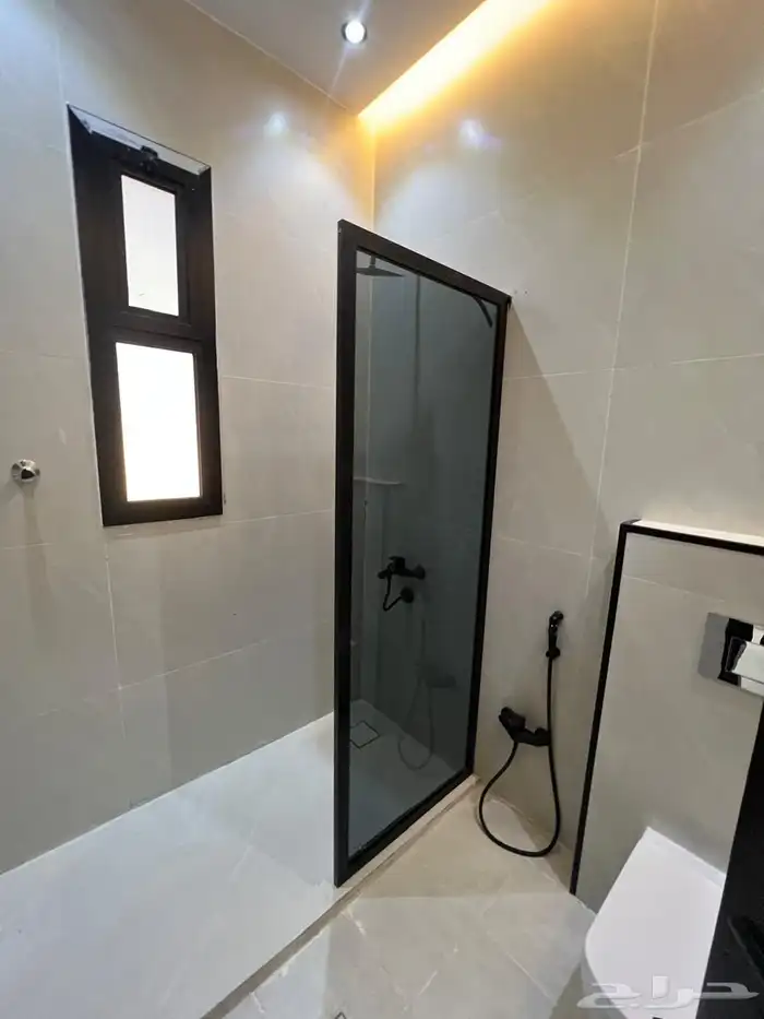 فلل روف حي الصفا بتصميم جميل وسعر مناسب 16