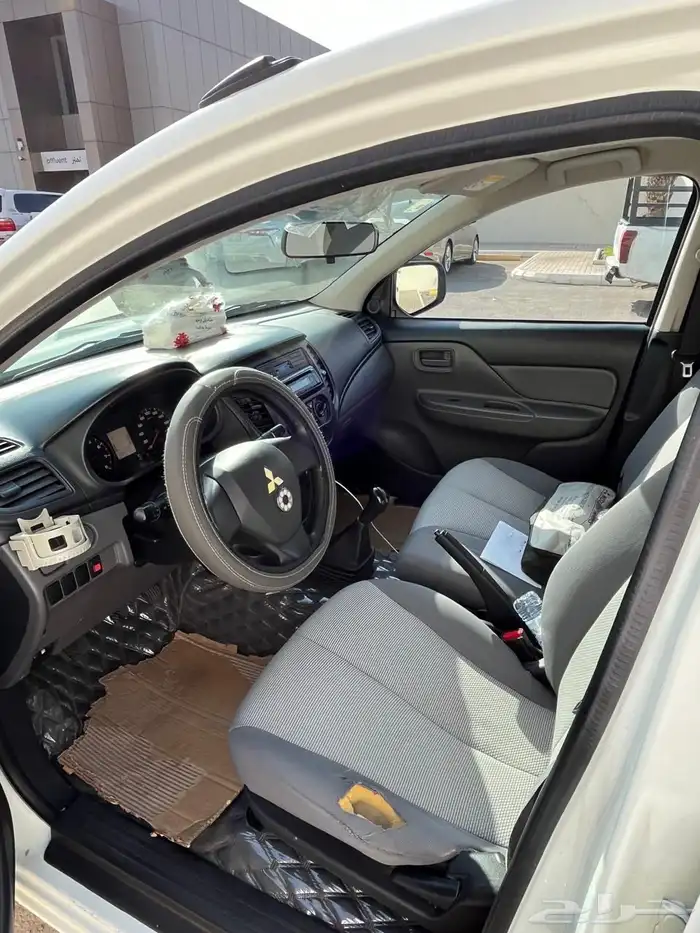 موستبيشي L200 6