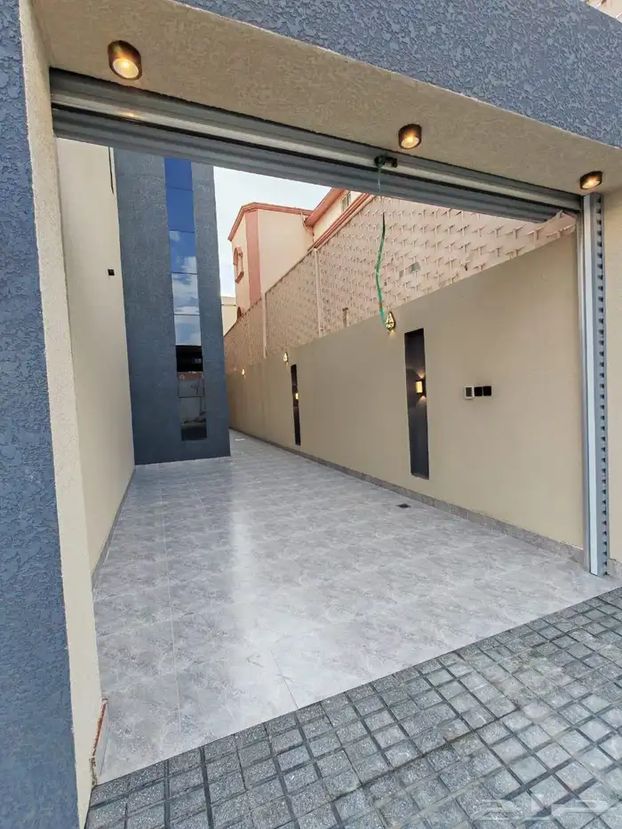 للبيع شقق تمليك ارضي بحوش خلف السعودي الألماني وسط الخدمات 4