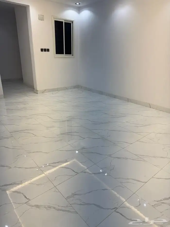 شقه مكونه من 4 غرف فقط 350 الف المحاله 1