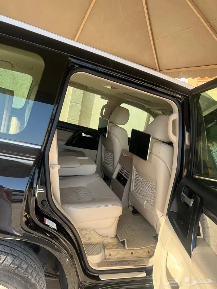 لاندكروزر قراند تورنق 21 بريمي 9