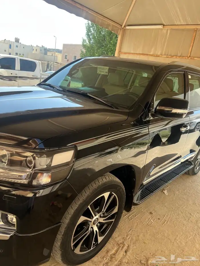 لاندكروزر قراند تورنق 21 بريمي 2