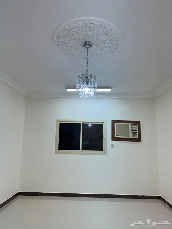للايجار شقه حي العوالي 0