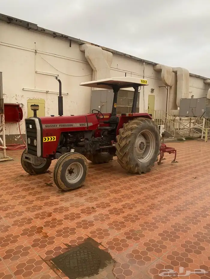 حراثة 290 للبيع معاها مخرش وسكينة وخطاط للبيع الصامل يجي 1