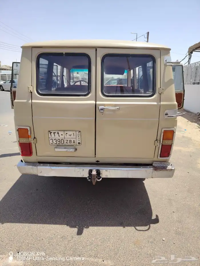 للبيع جيب موديل 1978 نظيف قير مكينة دبلات دفرنس عضلات 0