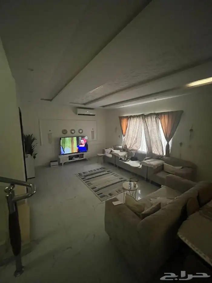 فله للبيع حي ديراب 17