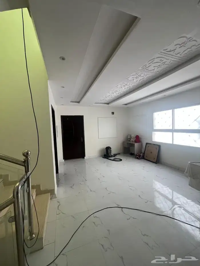 فله للبيع حي ديراب 18