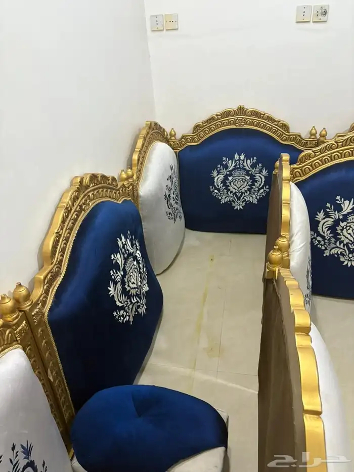 مجلس خشب ( البيع مستعجل ) 2