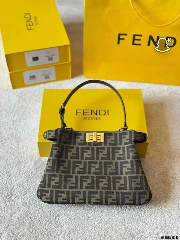 شوزات وشنط ماستر كواليتي 38