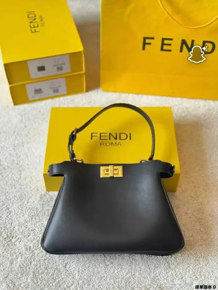 شوزات وشنط ماستر كواليتي 36