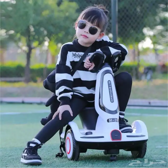 سكوتر الهبة للاطفال - سكوتر اطفال كهربائي مع ريموت تحكم 17