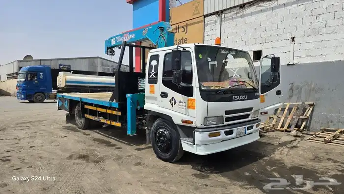 روافع شوكيه 4طن سفتي كامل موديل حديثه وبوم ترك للايجار 3