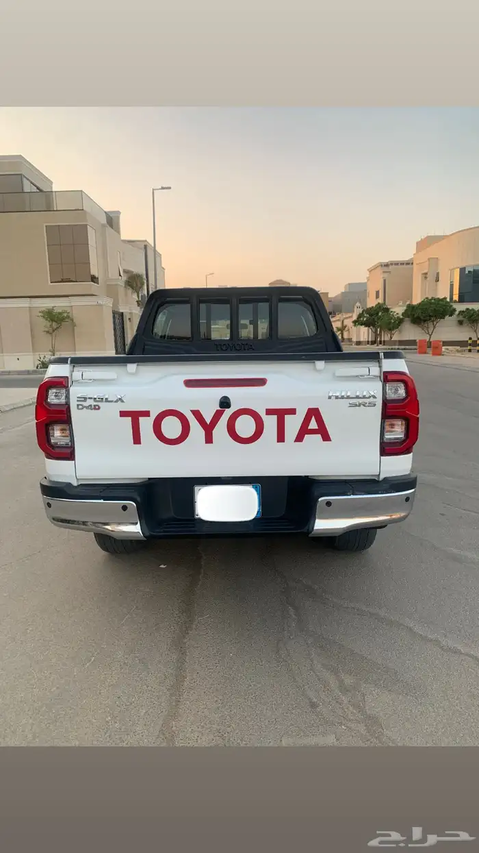 هايلوكس دبل ديزل جحم 2400 شرط 17