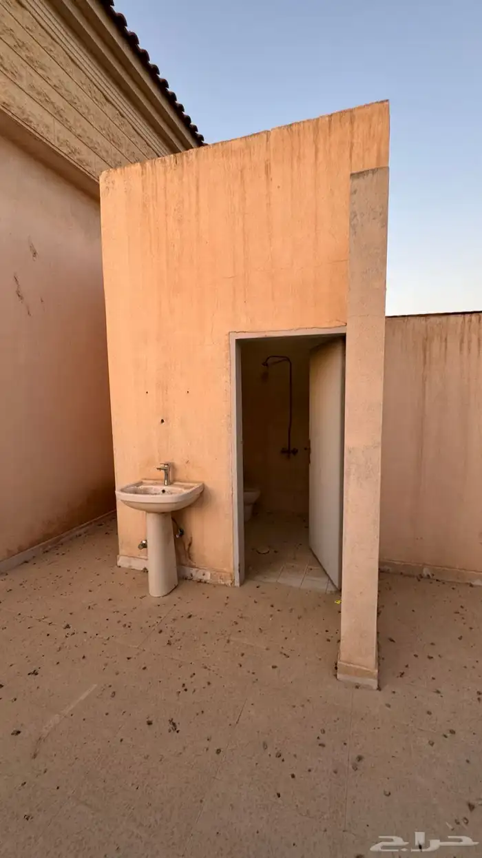 شقة مع ملحق علوي - الرياض حي المنصورة 13