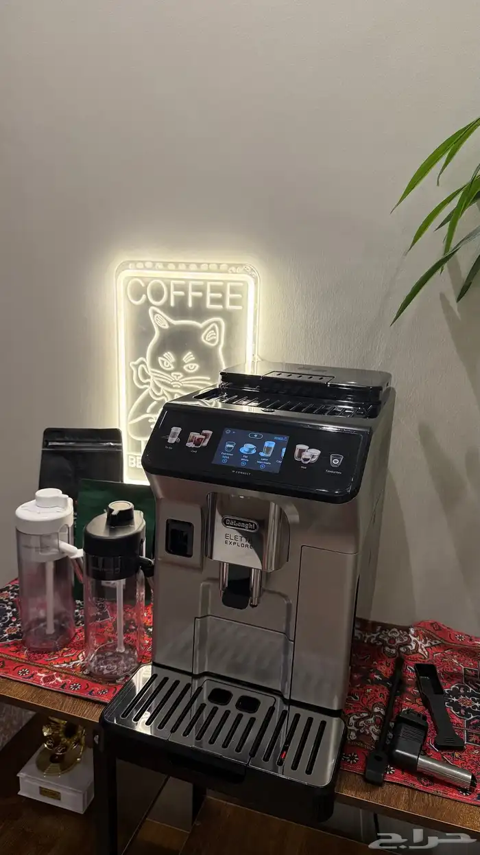 جهاز قهوة eletta explore  delonghi شبه الجديد 0