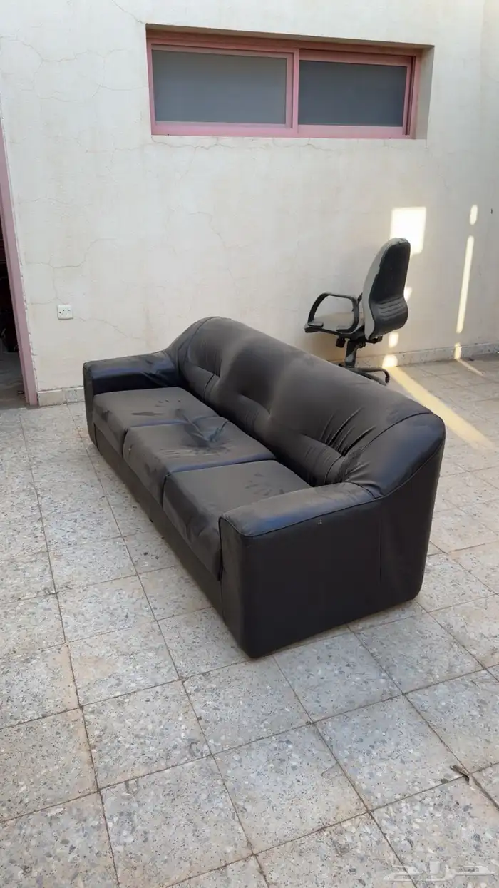 كنب و خشب و طاولات و دواليب 2