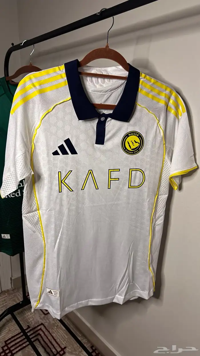 متجر تيشرتات كرة قدم 29