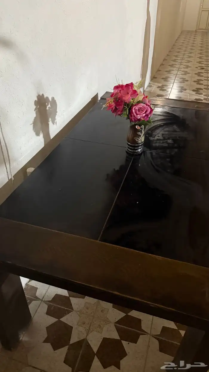 طاولة طعام 1