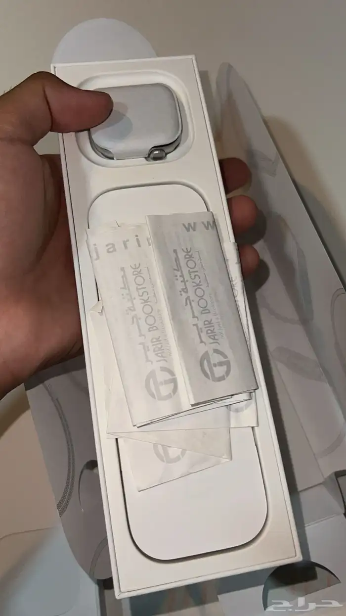 للبيع او للبدل ساعة ابل الإصدار 10 نظيفة وفواتيرها موجوده 2