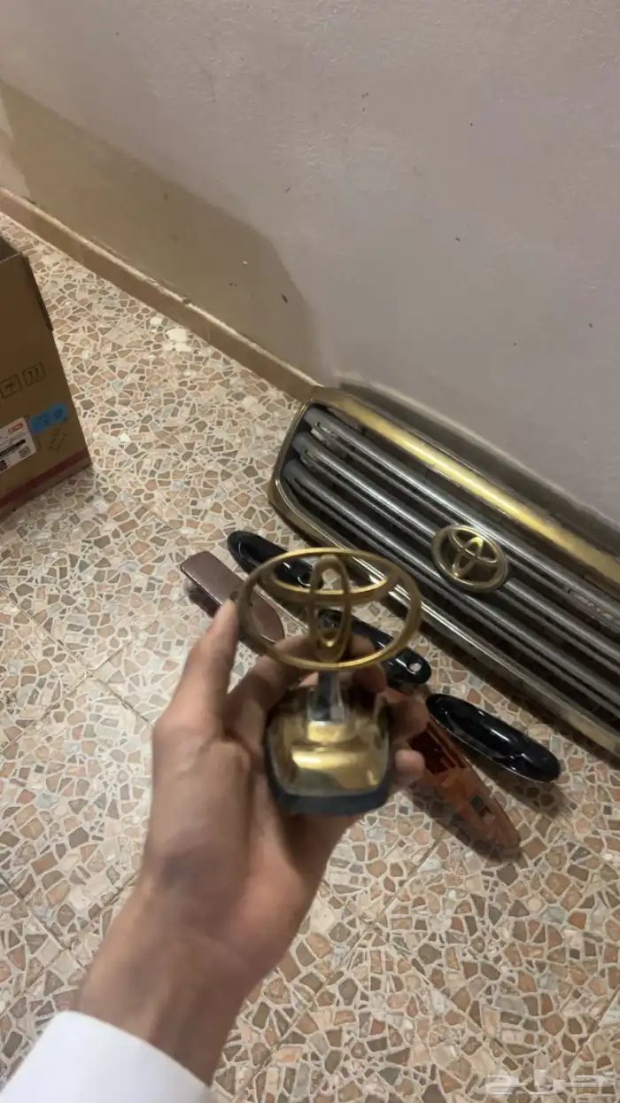 قطع غيار تويوتا لاند كروزر 1998  2007 27