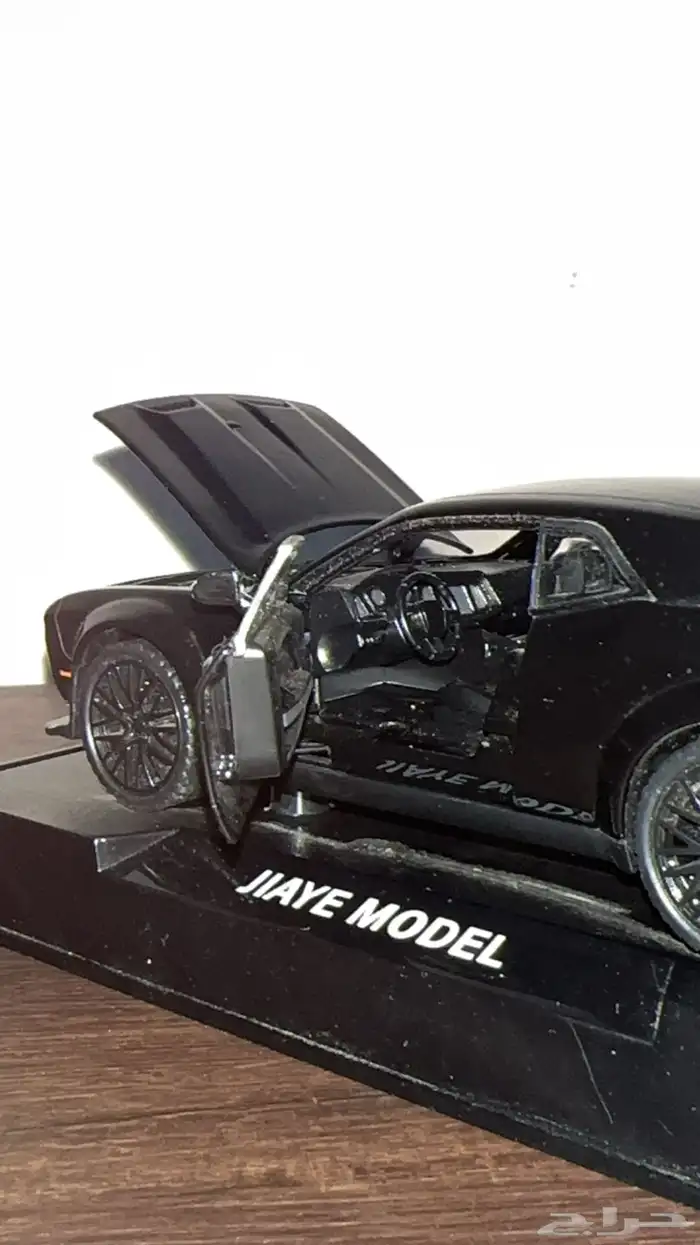 مجسم تشالنجر رد أي 10