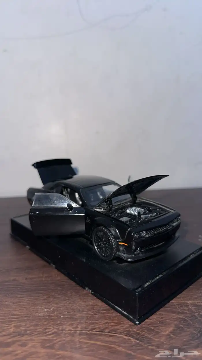 مجسم تشالنجر رد أي 12