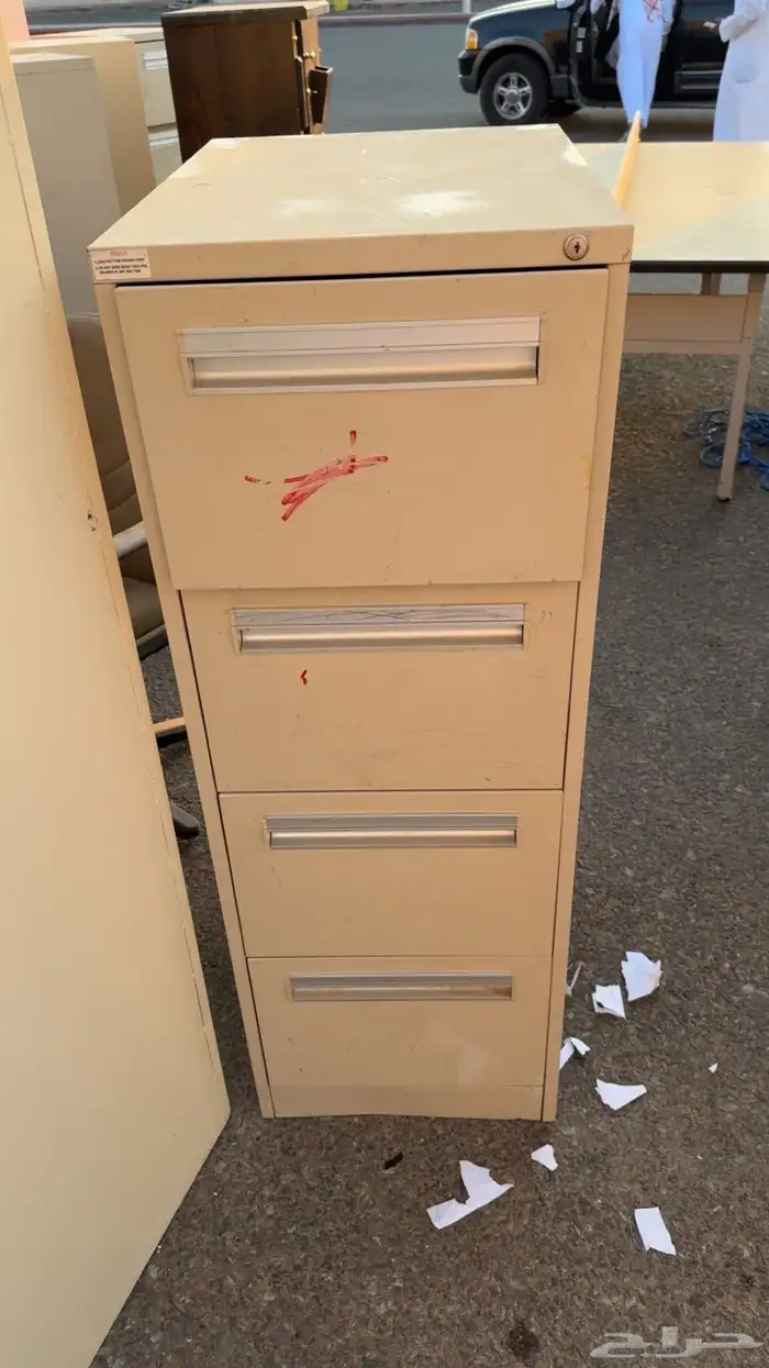 كنب و خشب و طاولات و دواليب 25