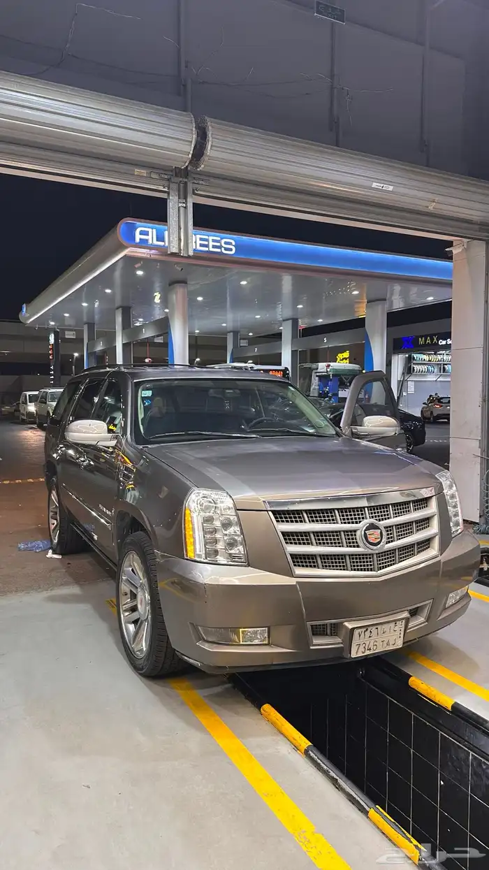 كاديلاك اسكاليد 2013 بلاتينيوم 20