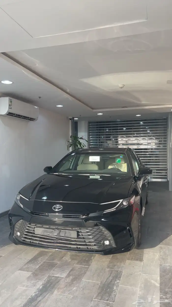 كامري 2025 بنزين اسود E 0